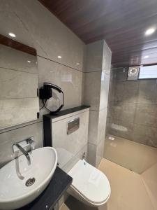 Hotel Mumbai House Vijay Nagar Nr Brilliant Convention Center