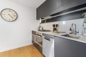 Collingwood Cool 2-Bed, Balcony, Gym, Rooftop