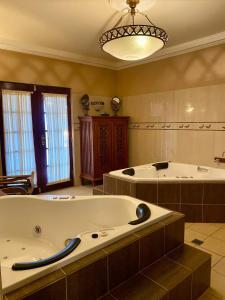 Overdale Luxury Spa Suite