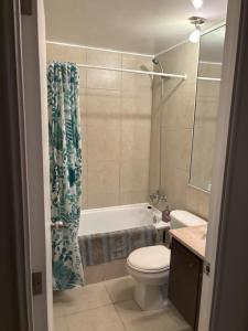 Habitación con vista al mar en cómodo depto céntrico