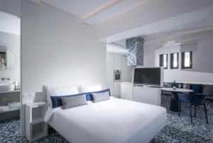 Ergina Boutique Experience