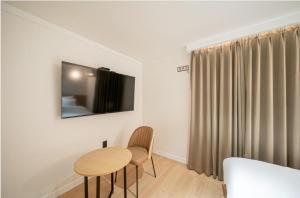 Brown Dot Hotel South Gumi