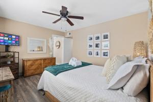 Southern Charm Condo with Ocean View in Shore Drive Area