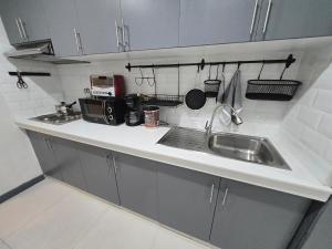 BGC Center Decent 74sqm, 2br, 2baths, 4beds with maid quarter