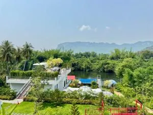 เดอะเบสแคปซูล รีสอร์ท - Ban Nong Hoi