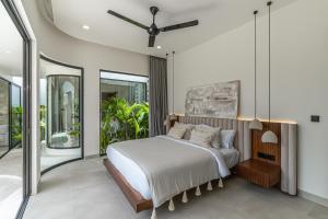 Villa Larente - Elegant 2BR Villa Pool Retreat in Heart of Bingin