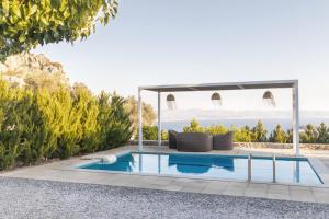 Evgoro Luxury Suites