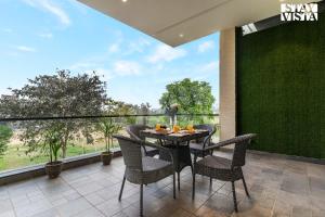 StayVista at Stay-ish Villa with Pool, Wi-Fi, BBQ