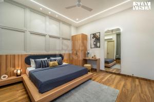 StayVista at Stay-ish Villa with Pool, Wi-Fi, BBQ