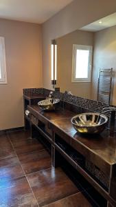 Villas OstalBlanc Belle villa contemporaine avec piscine : photos des chambres