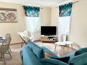 La maison des Epinouses, 4 chambres à 450M de la plage de Chaucre - Chaucre