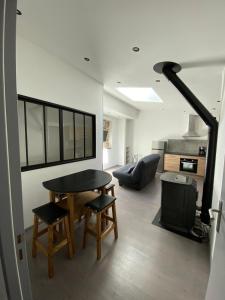 Chalet appartement Chanac 2 chambres 2 sdb wifi gratuit