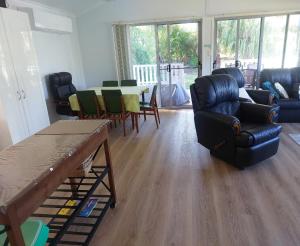 Palm Grove Holiday Home