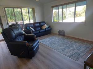 Palm Grove Holiday Home