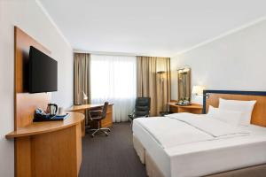Superior Twin Room room in NH Frankfurt Airport West