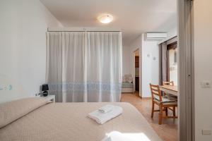 Studio's Pavese img5