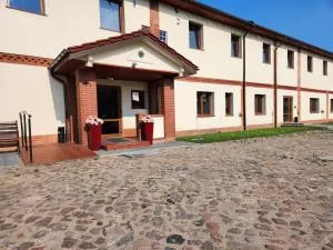 Pokoje Pracownicze - Krzywopłoty