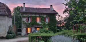 Maisons de vacances Gite Le Pavillon dans le parc du Chateau Lescaut : photos des chambres