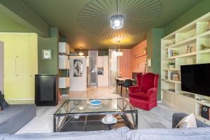 Athens Pearl