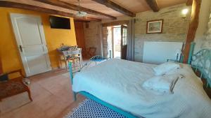 Chalets Mas d-Ambayrac chambres d- hotes et gites : photos des chambres