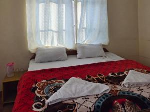 The White Star By StayApart