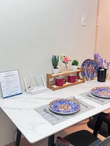 UNISTAY Shore 3 Tower 2 14 Flr w Bal