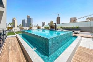 Stylish Stay in the Heart of JVC