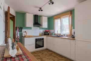 Lintemporel - Grand Jardin avec Piscine