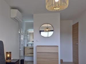 Le Duplex Charme des Amandiers - Air conditioning - Sea view