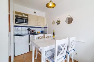 902 - Apartment top floor with AC