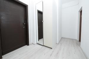 Old Town Street Franceza 52