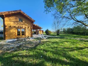Chalets Le Chalet « au Fil de l’eau » : photos des chambres