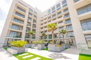 Bnbeyonds Sassy Studio with Expansive Balcony