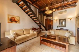 Villa Faye by PosarelliVillas