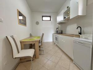 Apartments Del Mare