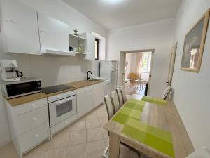 Apartments Del Mare