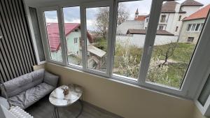 Braşov Hillside Apartment near City Center