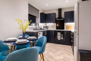 Spital Stay - SJA Stays - Modern 3 Bed Apartment