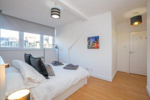 Tiramisu House - SJA Stays - 2 Bed Apartment
