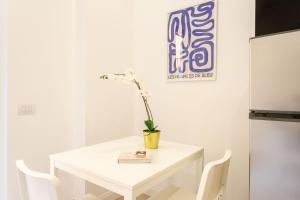 Gorizia Modern One Bedroom by Halldis