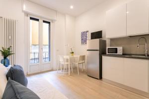 Gorizia Modern One Bedroom by Halldis