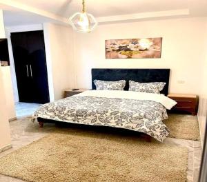 Cozy 1BR Retreat, Steps to Sand