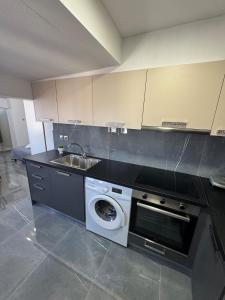 Renos New Central Fabulous Villa