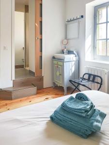 B&B / Chambres d'hotes La Bonne Planque - Maison eclusiere de La Planque : Chambre Double avec Salle de Bains Privative