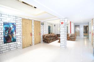 Hotel O Continental Inn