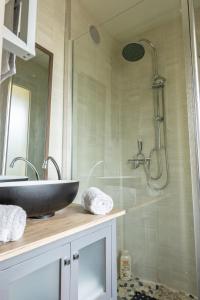 Appartements Studio - 2 lits doubles - parking : photos des chambres