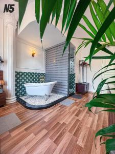 HHomestay quận 1 - N5