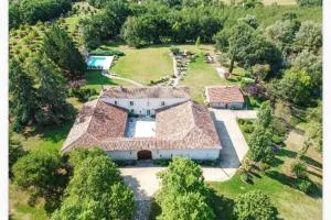 Domaine de Clavie - 洛特河畔的维伦纽夫