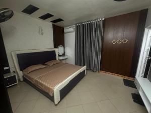 Nhà Nghỉ Cửu Long