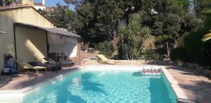 Saint-Raphael 2 pièces indépendants piscine prohe golf